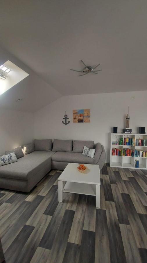 Ferienwohnung Krabbe Im Haus-Neuharlingersiel Ngoại thất bức ảnh